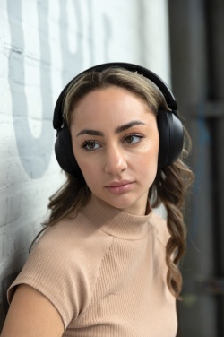 Logo trade reklaamkingid foto: Urban Vitamin Cupertino RCS rplast ANC kõrvaklapid